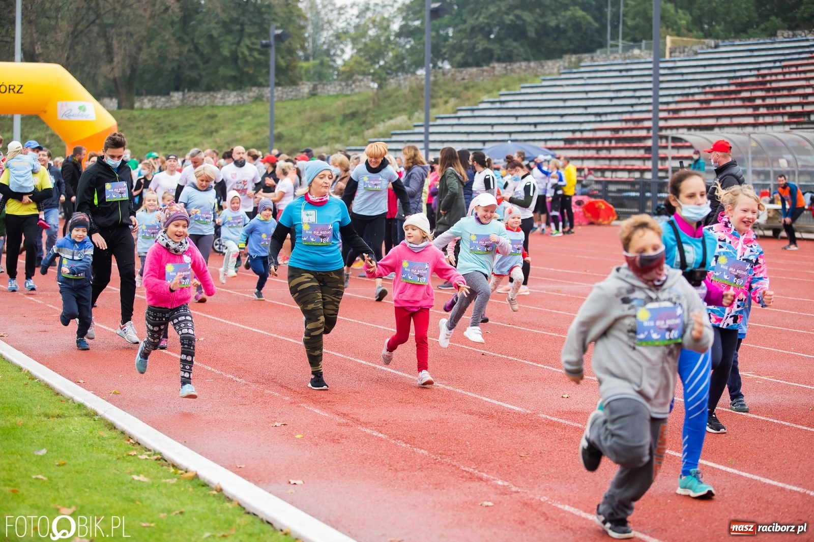 Zdjęcie w galerii na portalu naszraciborz.pl: Jesienny Bieg dla Bożeny [FOTORELACJA] wiadomości z regionu