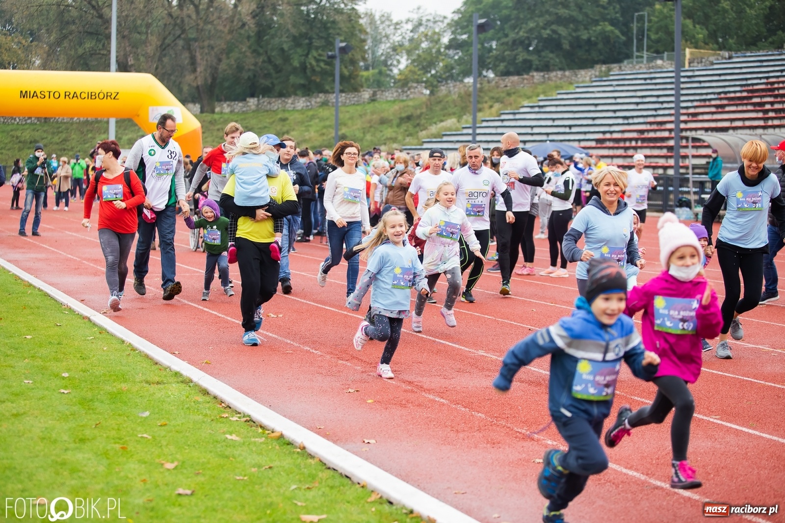 Zdjęcie w galerii na portalu naszraciborz.pl: Jesienny Bieg dla Bożeny [FOTORELACJA] wiadomości z regionu