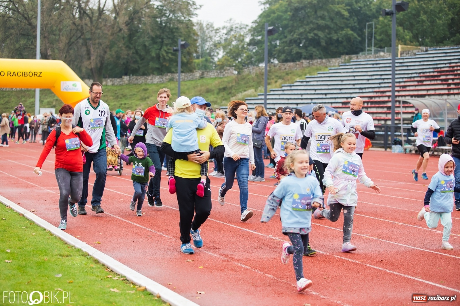 Zdjęcie w galerii na portalu naszraciborz.pl: Jesienny Bieg dla Bożeny [FOTORELACJA] wiadomości z regionu