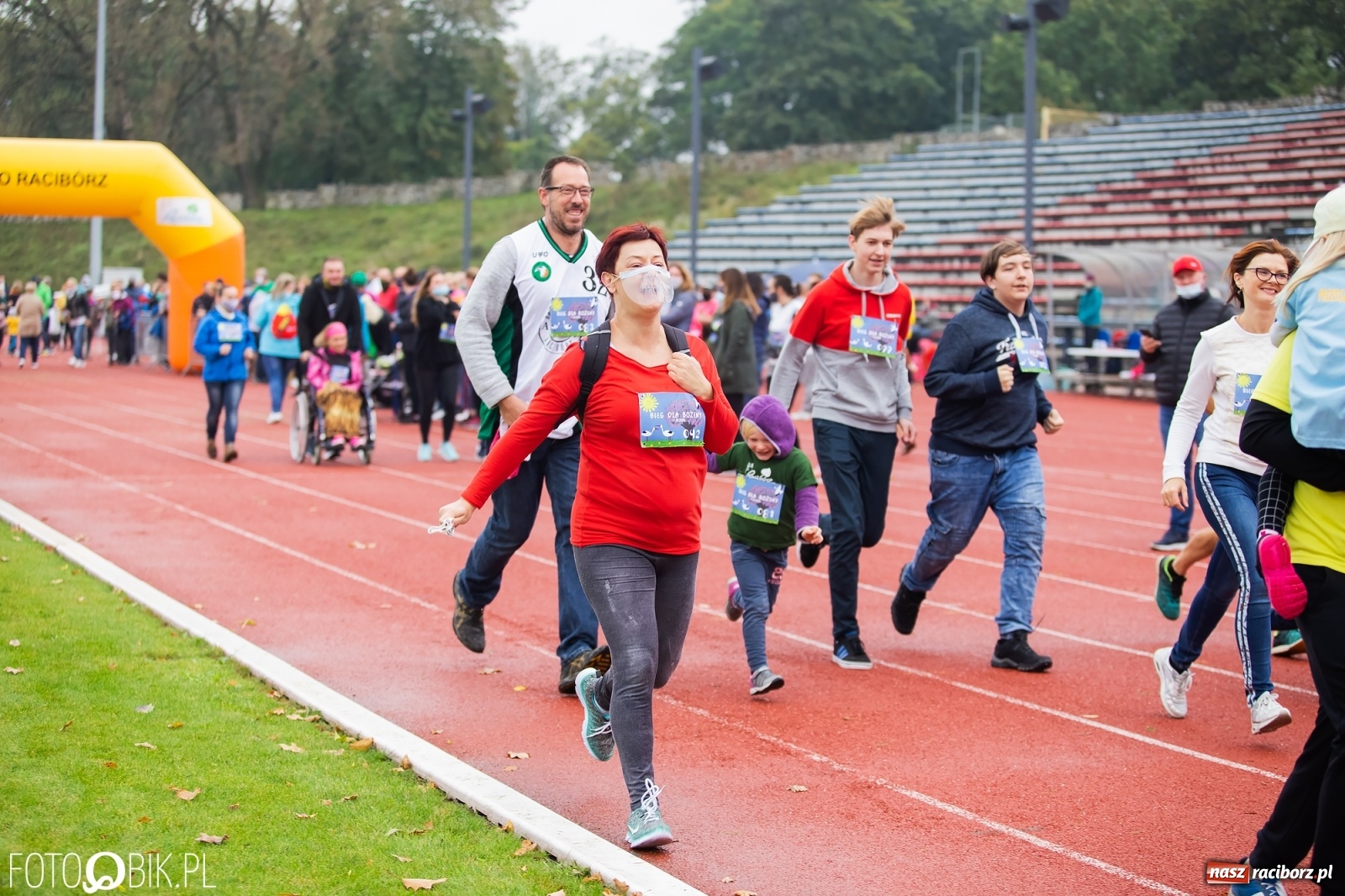 Zdjęcie w galerii na portalu naszraciborz.pl: Jesienny Bieg dla Bożeny [FOTORELACJA] wiadomości z regionu