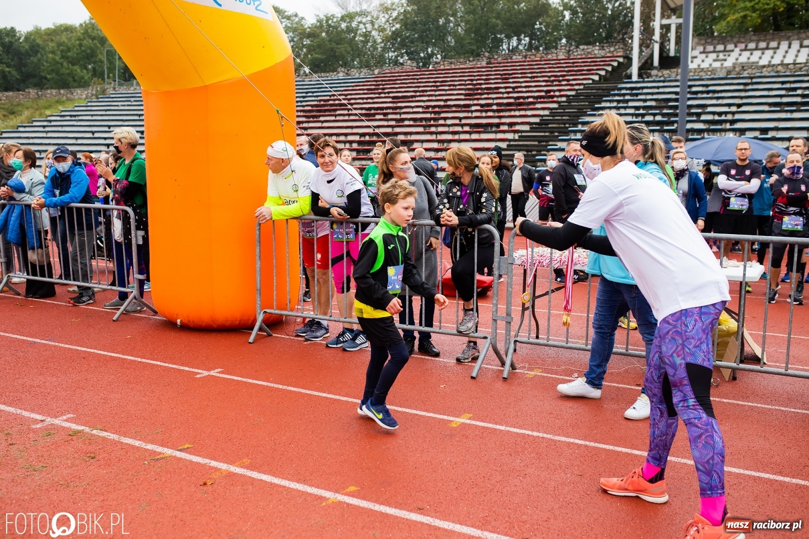 Zdjęcie w galerii na portalu naszraciborz.pl: Jesienny Bieg dla Bożeny [FOTORELACJA] wiadomości z regionu