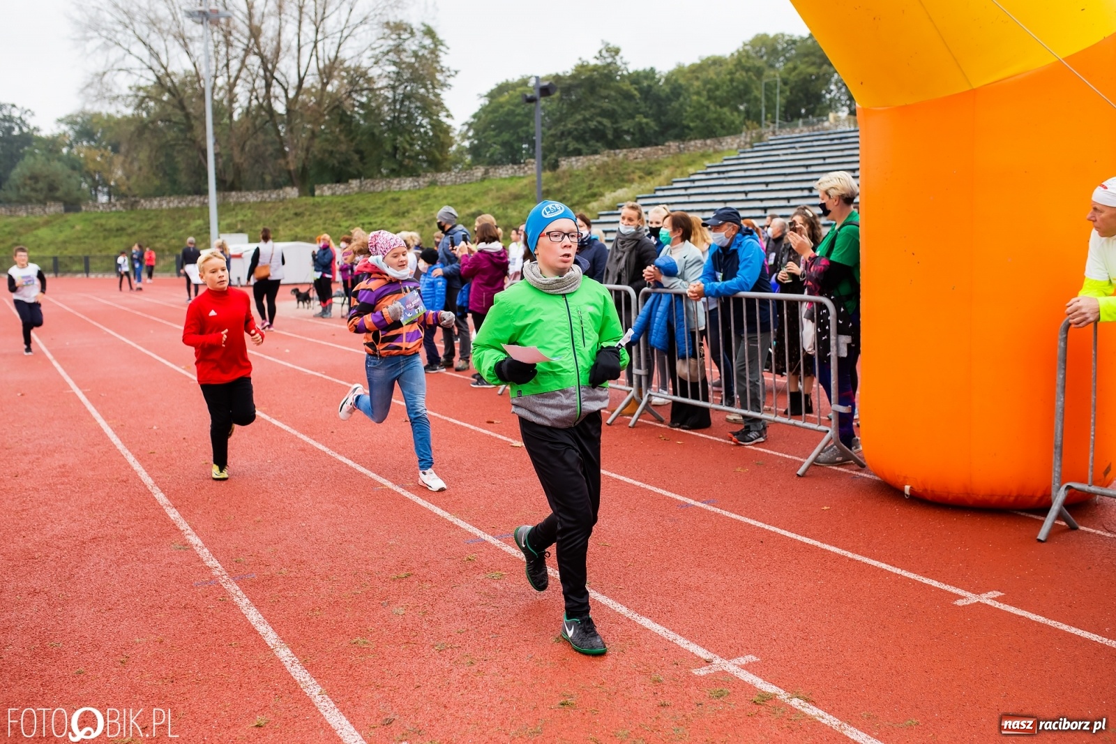 Zdjęcie w galerii na portalu naszraciborz.pl: Jesienny Bieg dla Bożeny [FOTORELACJA] wiadomości z regionu