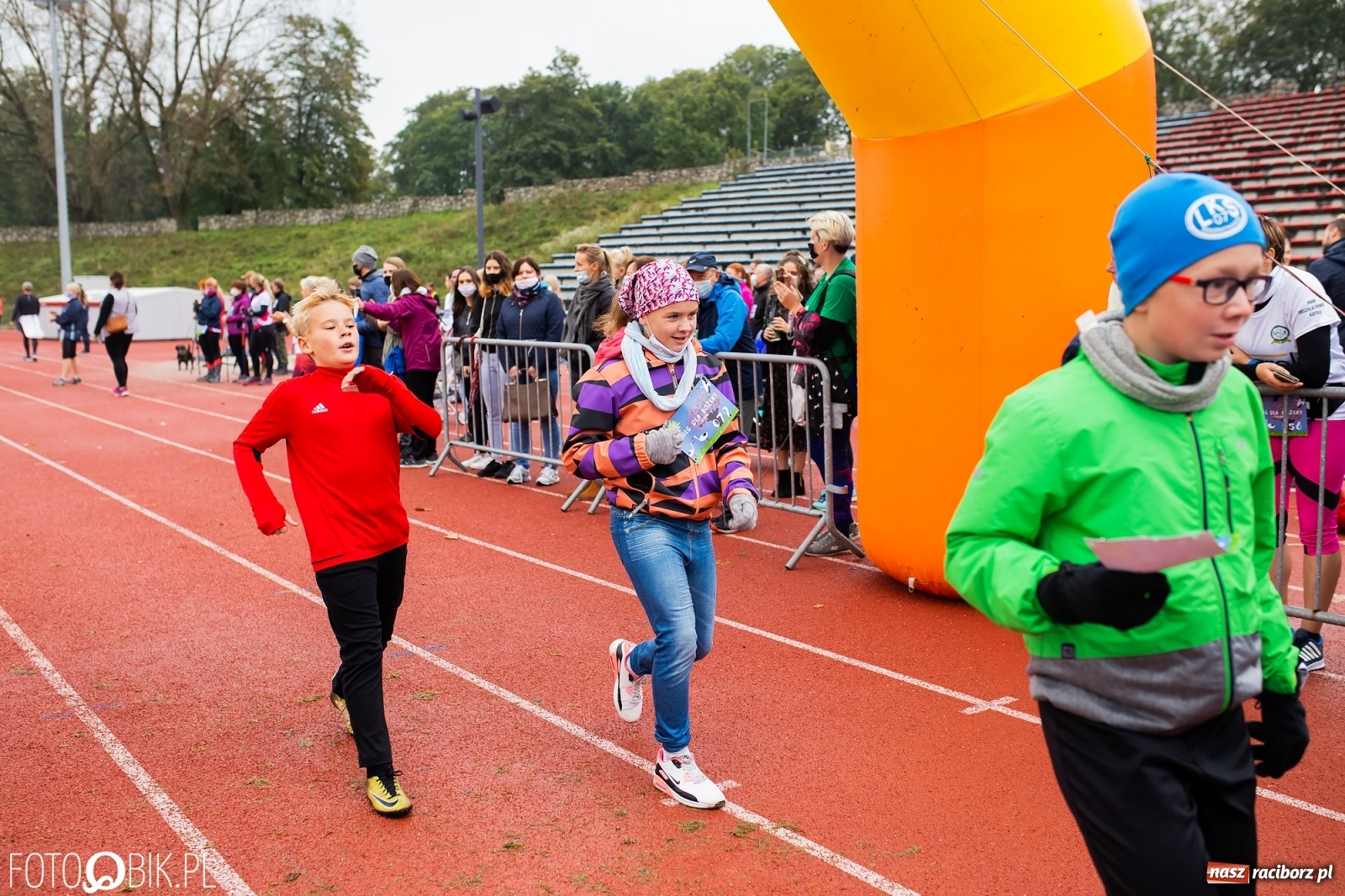 Zdjęcie w galerii na portalu naszraciborz.pl: Jesienny Bieg dla Bożeny [FOTORELACJA] wiadomości z regionu