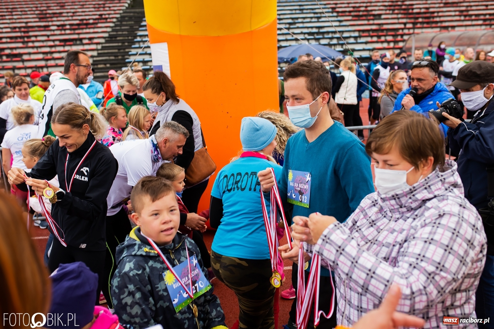 Zdjęcie w galerii na portalu naszraciborz.pl: Jesienny Bieg dla Bożeny [FOTORELACJA] wiadomości z regionu