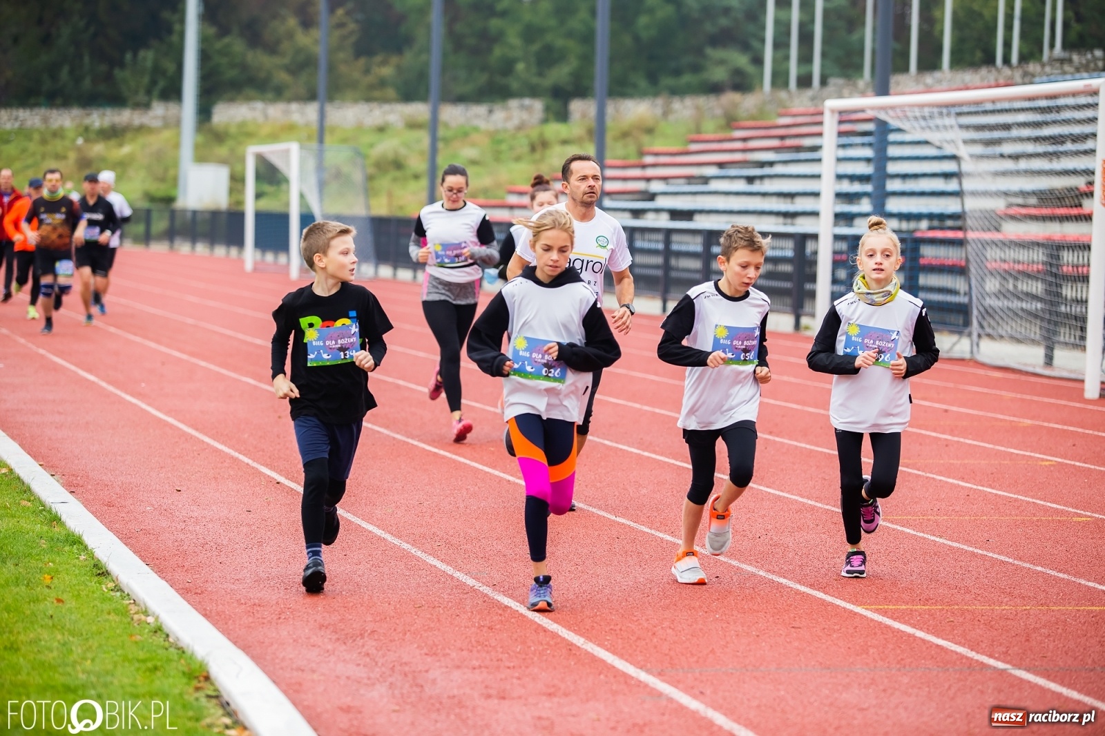 Zdjęcie w galerii na portalu naszraciborz.pl: Jesienny Bieg dla Bożeny [FOTORELACJA] wiadomości z regionu