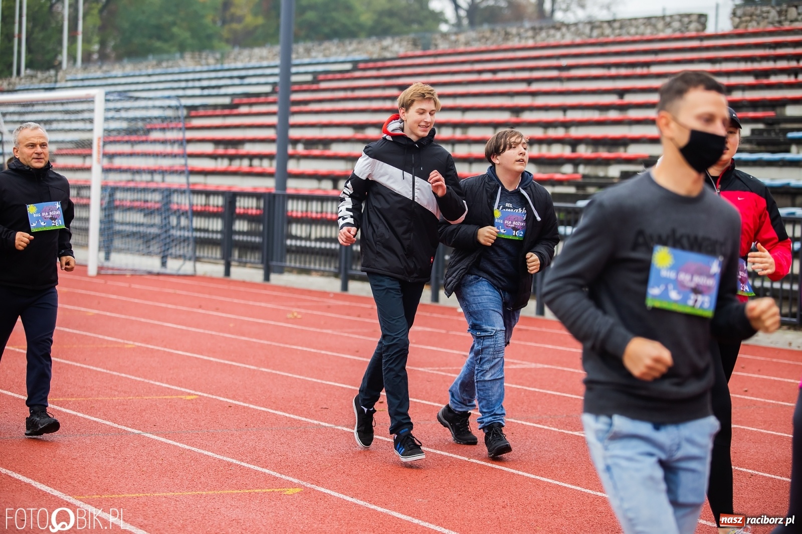 Zdjęcie w galerii na portalu naszraciborz.pl: Jesienny Bieg dla Bożeny [FOTORELACJA] wiadomości z regionu