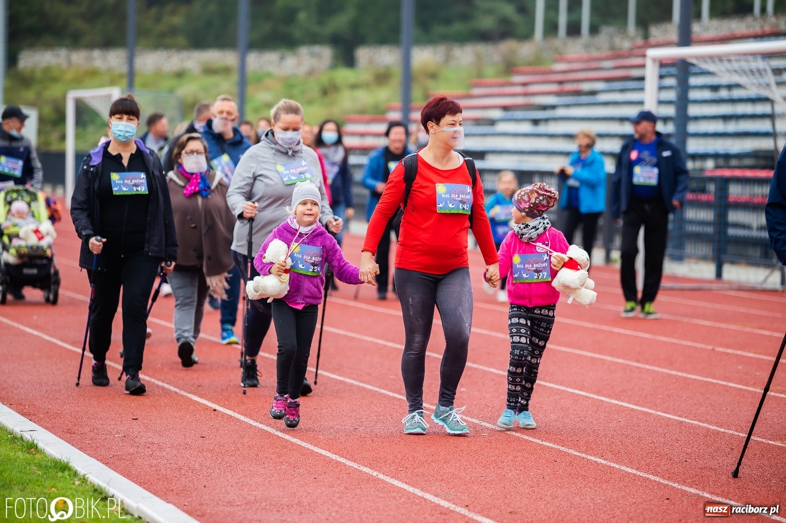 Zdjęcie w galerii na portalu naszraciborz.pl: Jesienny Bieg dla Bożeny [FOTORELACJA] wiadomości z regionu