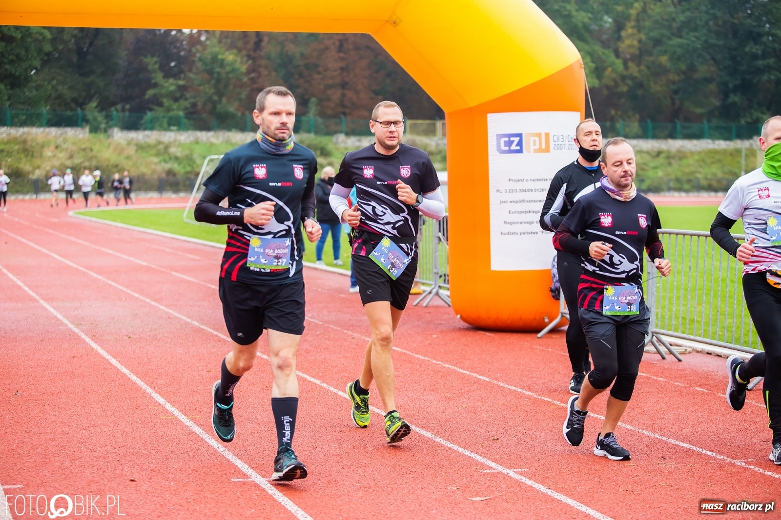 Zdjęcie w galerii na portalu naszraciborz.pl: Jesienny Bieg dla Bożeny [FOTORELACJA] wiadomości z regionu