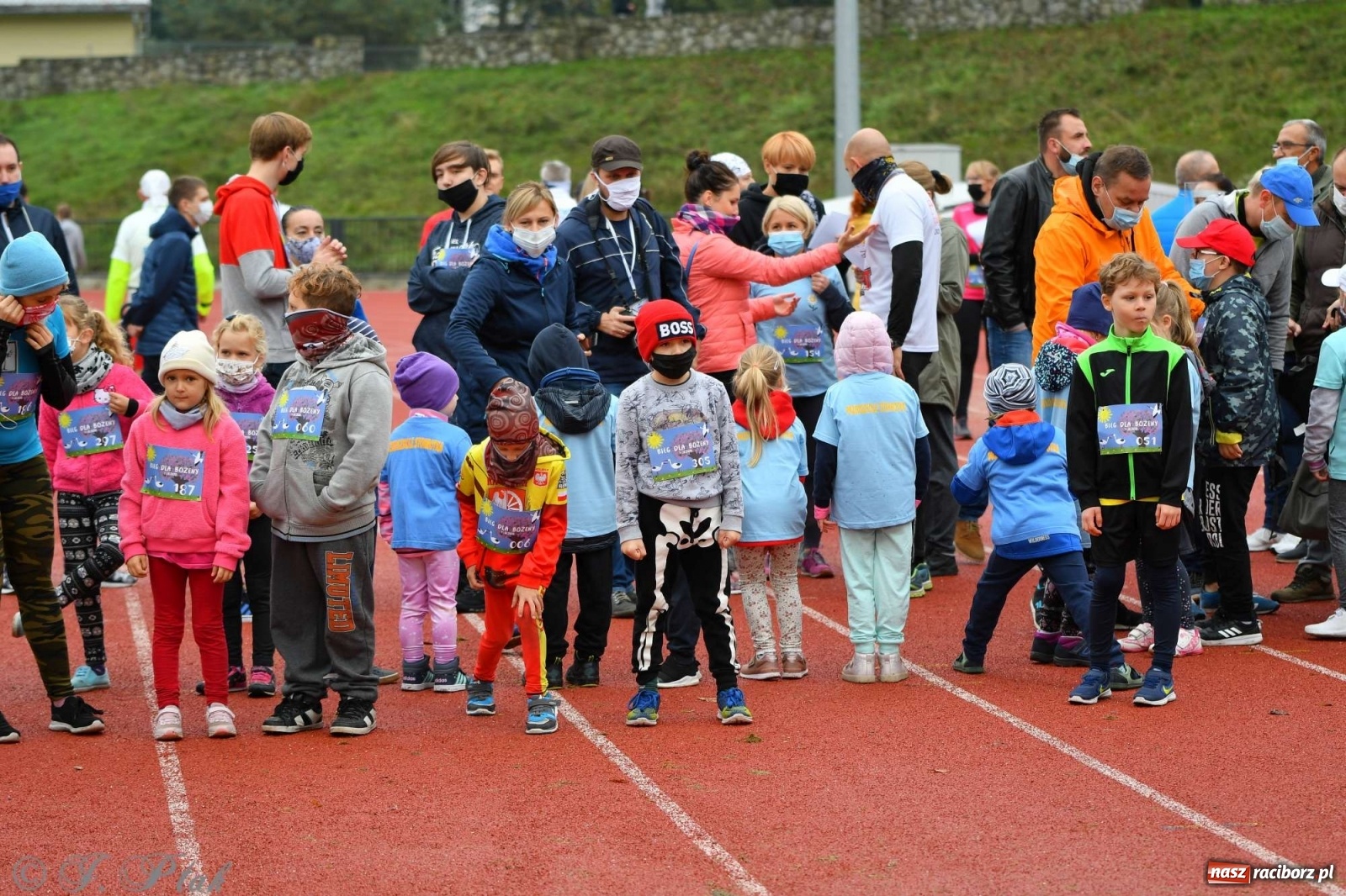 Zdjęcie w galerii na portalu naszraciborz.pl: Jesienny Bieg dla Bożeny [FOTORELACJA] wiadomości z regionu