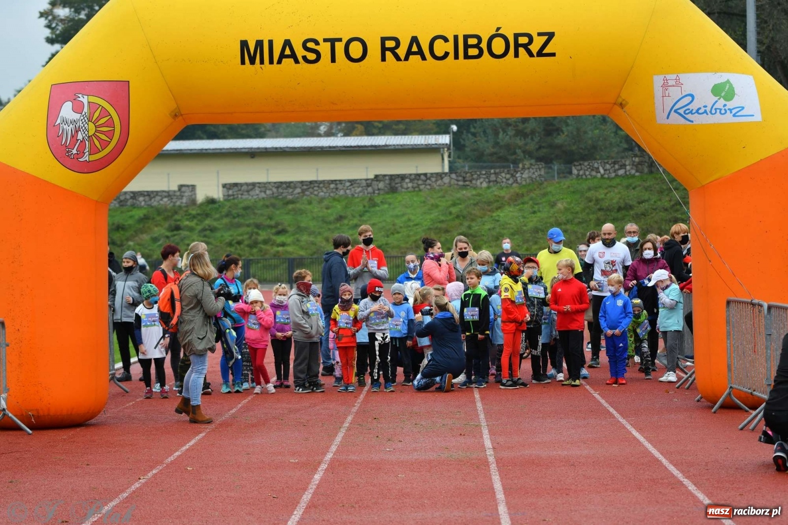 Zdjęcie w galerii na portalu naszraciborz.pl: Jesienny Bieg dla Bożeny [FOTORELACJA] wiadomości z regionu