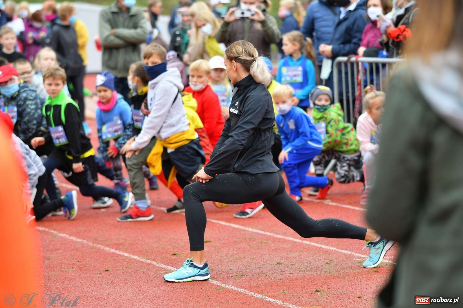Zdjęcie w galerii na portalu naszraciborz.pl: Jesienny Bieg dla Bożeny [FOTORELACJA] wiadomości z regionu