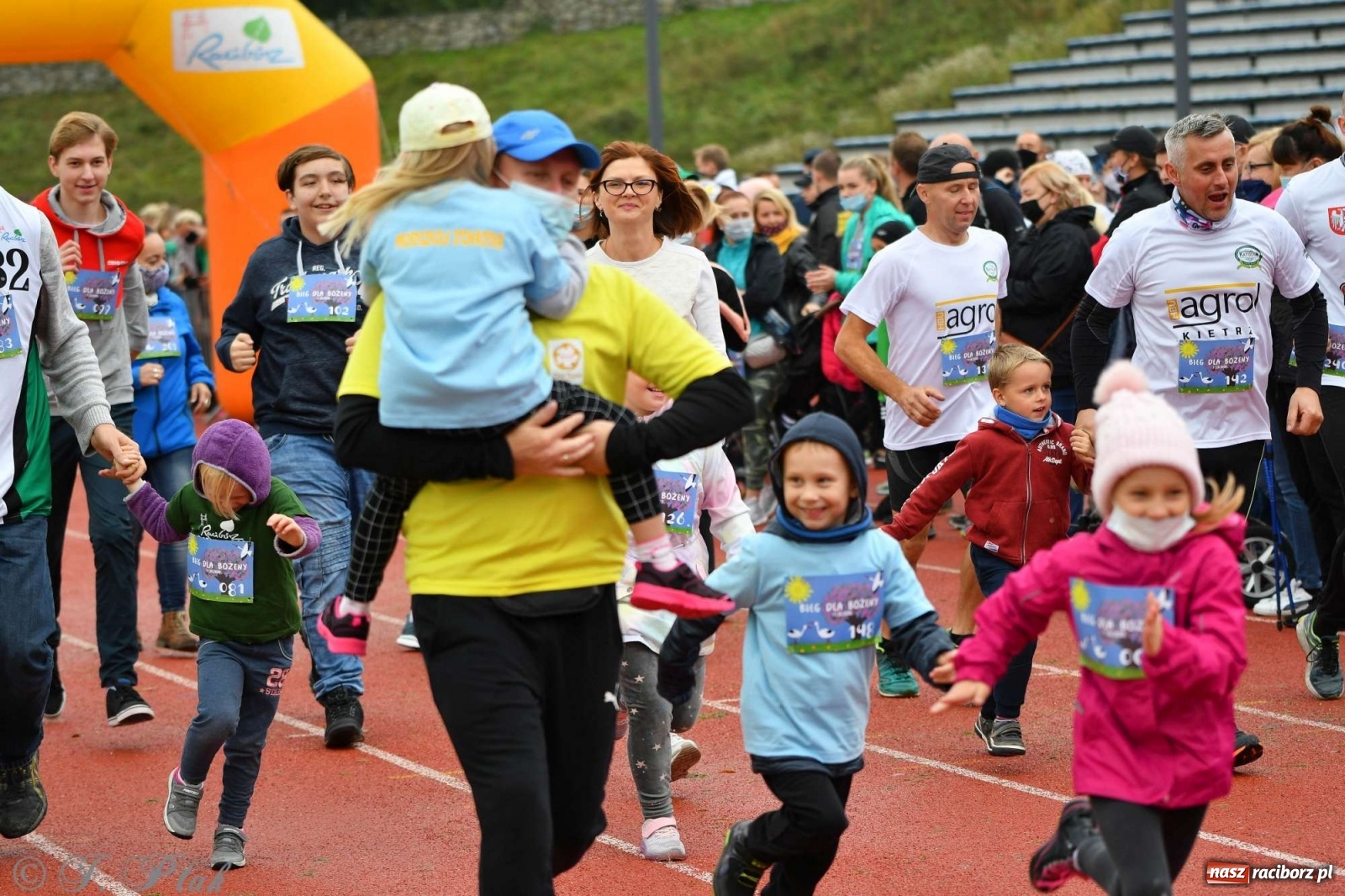 Zdjęcie w galerii na portalu naszraciborz.pl: Jesienny Bieg dla Bożeny [FOTORELACJA] wiadomości z regionu