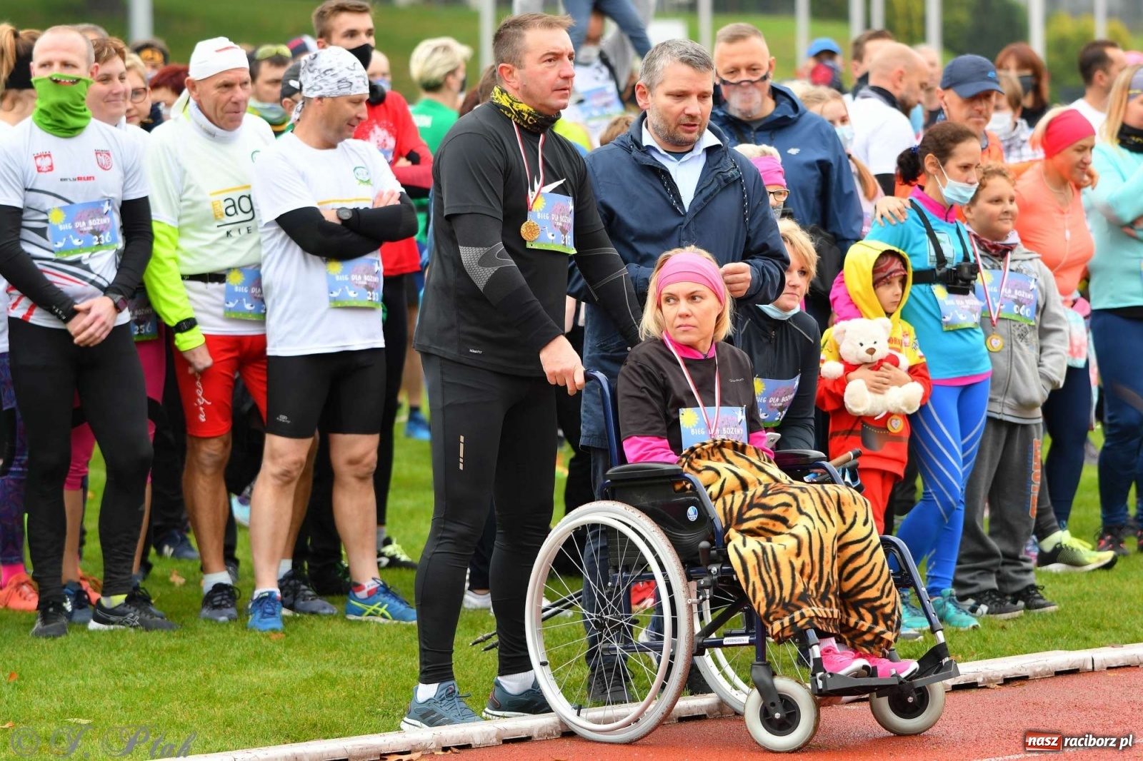 Zdjęcie w galerii na portalu naszraciborz.pl: Jesienny Bieg dla Bożeny [FOTORELACJA] wiadomości z regionu
