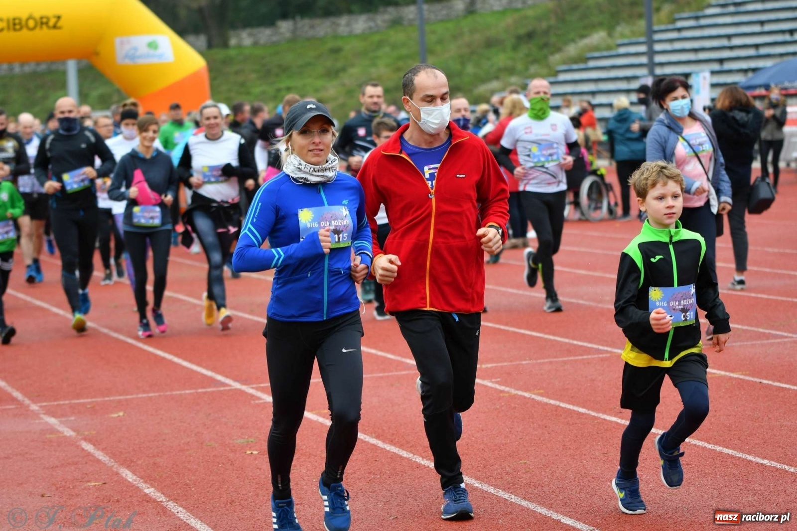 Zdjęcie w galerii na portalu naszraciborz.pl: Jesienny Bieg dla Bożeny [FOTORELACJA] wiadomości z regionu