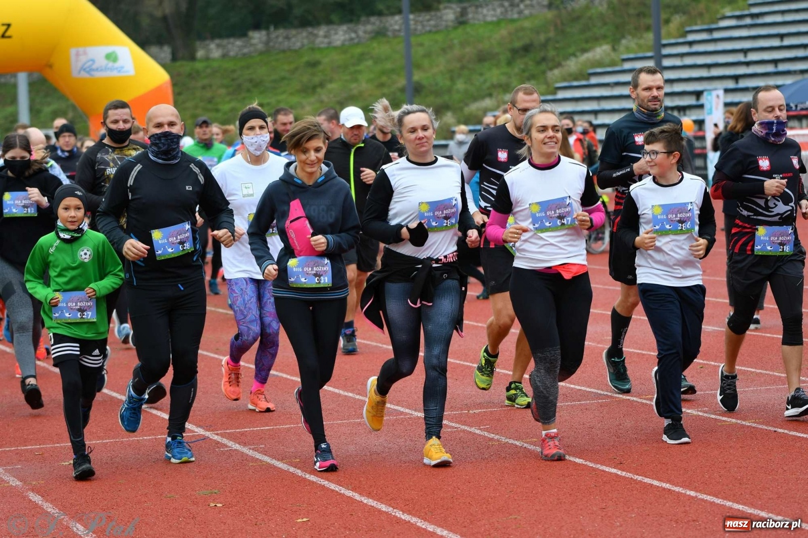 Zdjęcie w galerii na portalu naszraciborz.pl: Jesienny Bieg dla Bożeny [FOTORELACJA] wiadomości z regionu