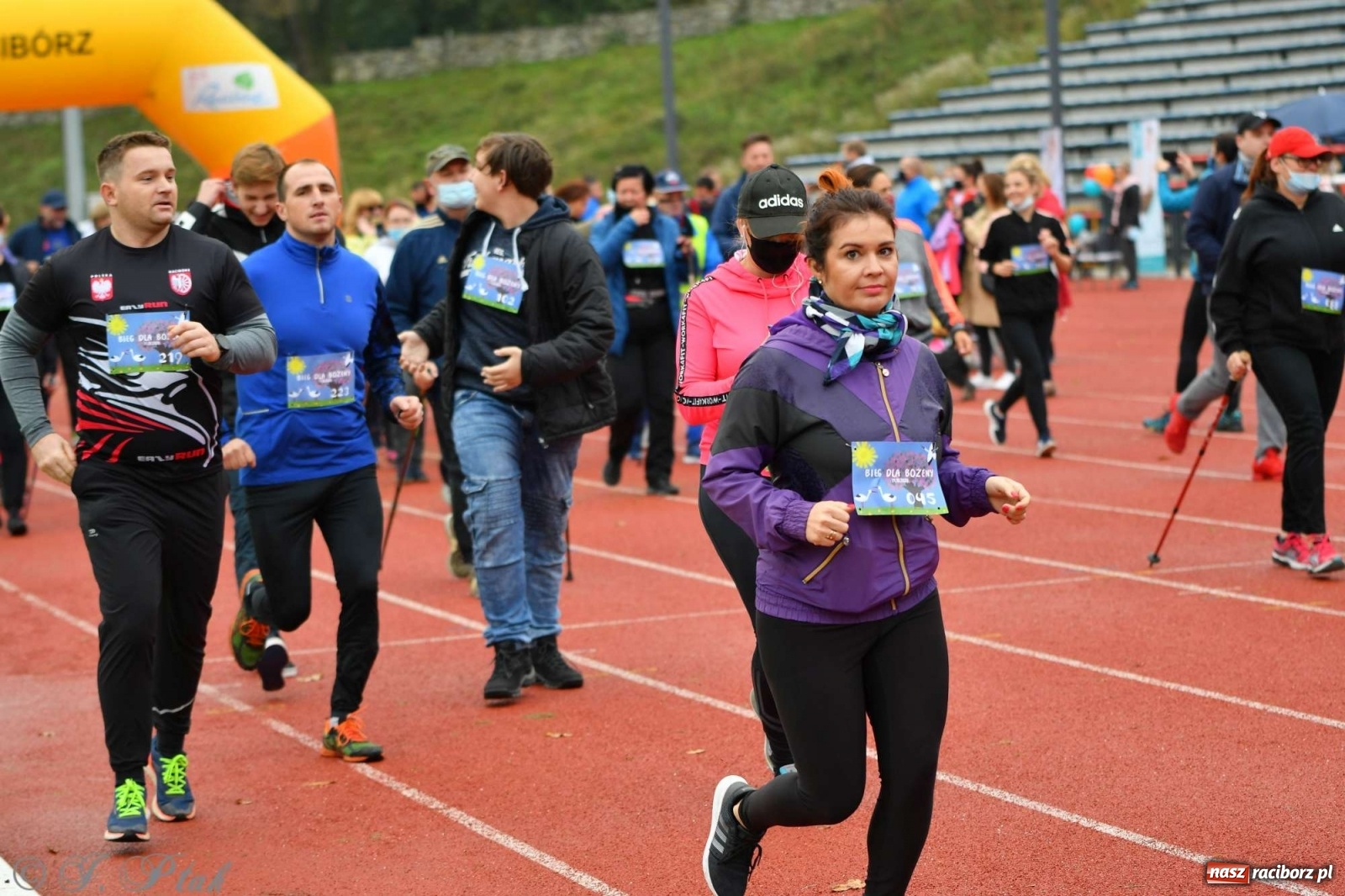 Zdjęcie w galerii na portalu naszraciborz.pl: Jesienny Bieg dla Bożeny [FOTORELACJA] wiadomości z regionu