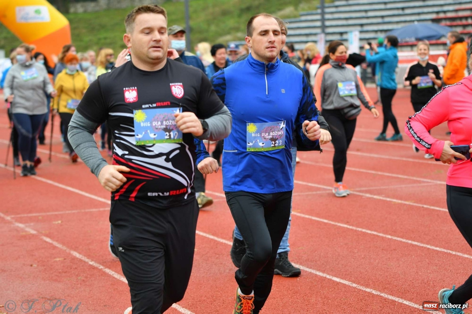Zdjęcie w galerii na portalu naszraciborz.pl: Jesienny Bieg dla Bożeny [FOTORELACJA] wiadomości z regionu