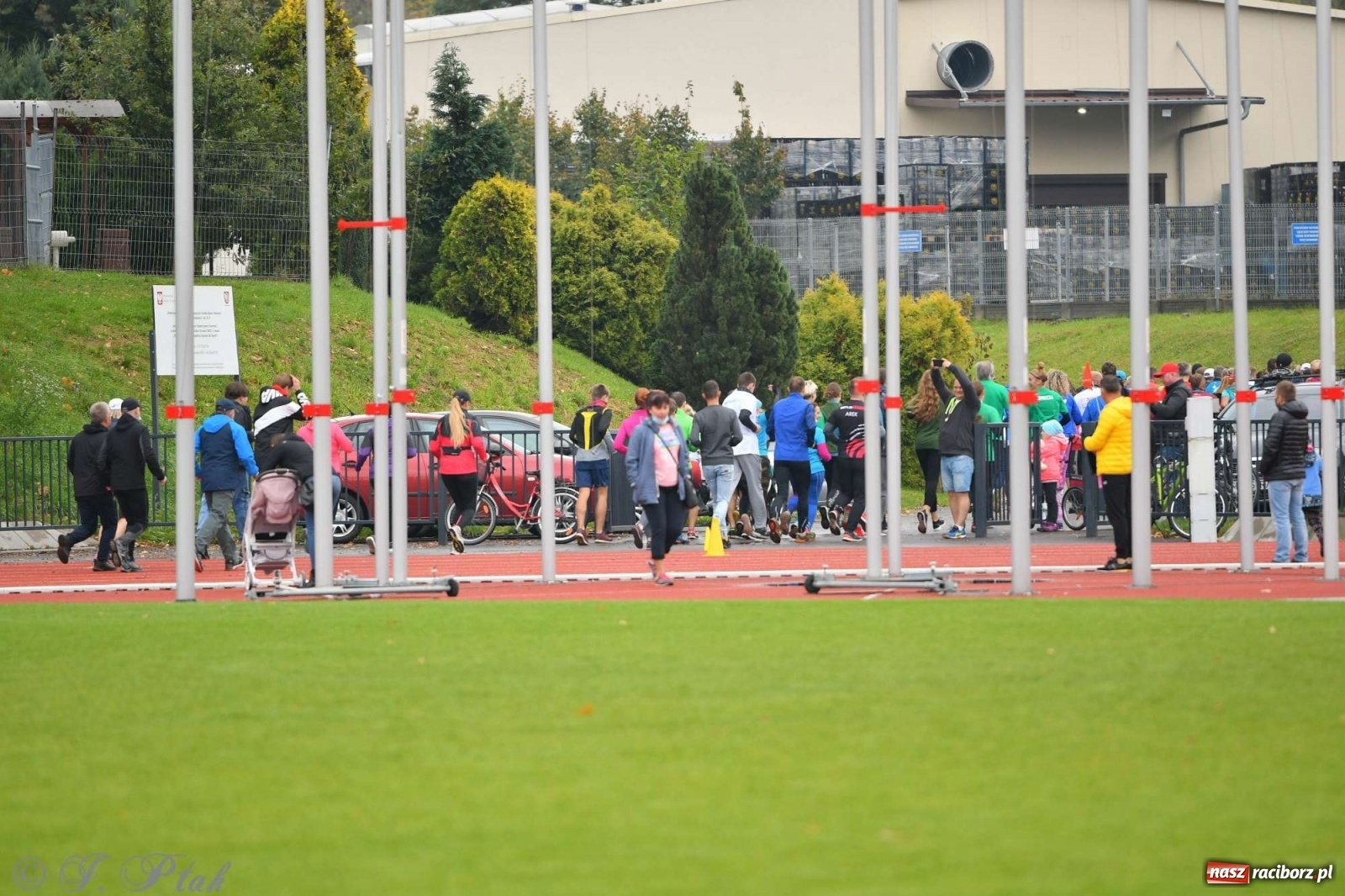Zdjęcie w galerii na portalu naszraciborz.pl: Jesienny Bieg dla Bożeny [FOTORELACJA] wiadomości z regionu