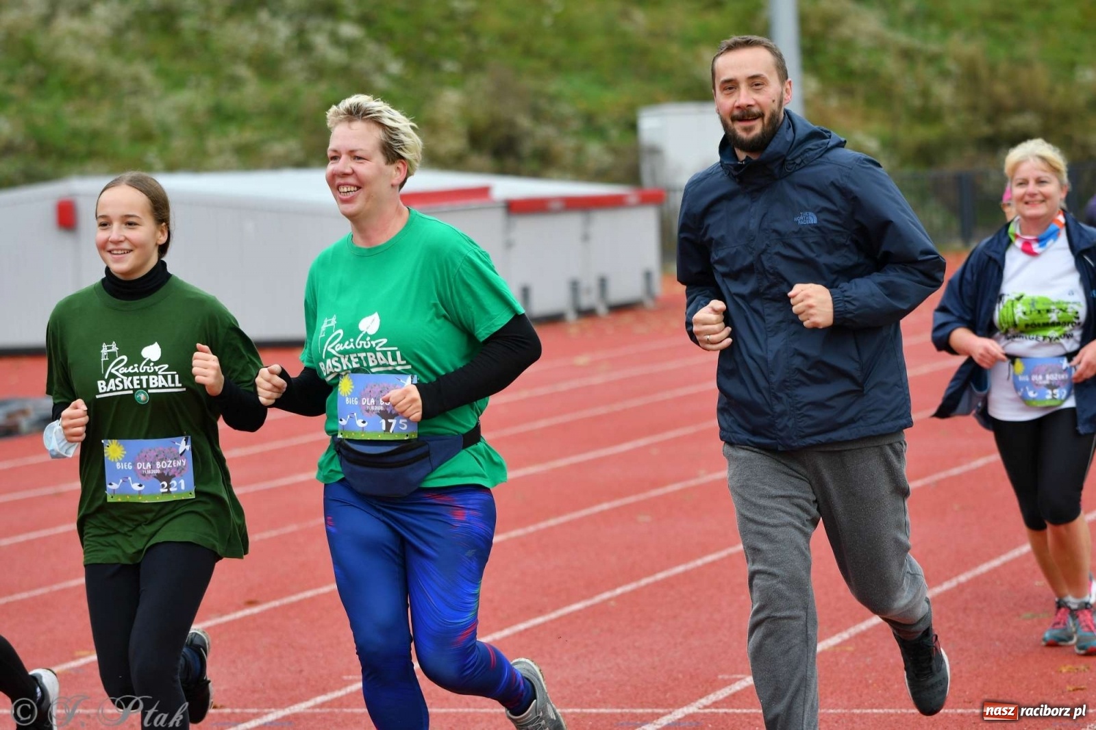 Zdjęcie w galerii na portalu naszraciborz.pl: Jesienny Bieg dla Bożeny [FOTORELACJA] wiadomości z regionu
