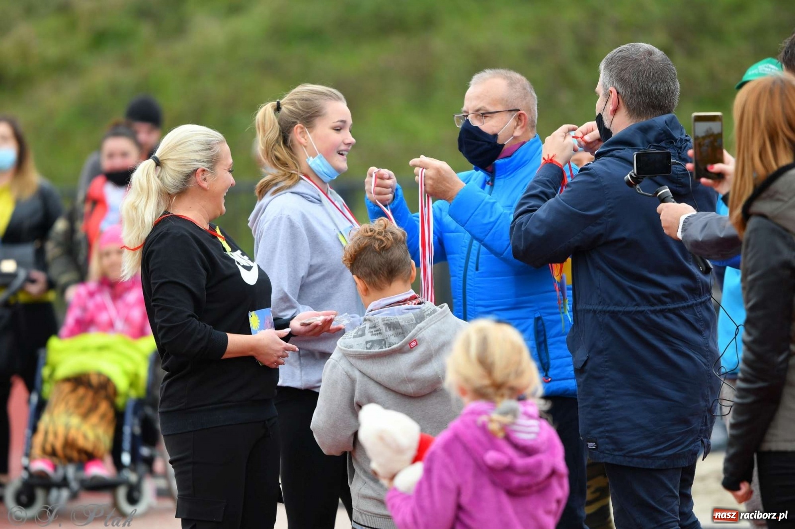 Zdjęcie w galerii na portalu naszraciborz.pl: Jesienny Bieg dla Bożeny [FOTORELACJA] wiadomości z regionu