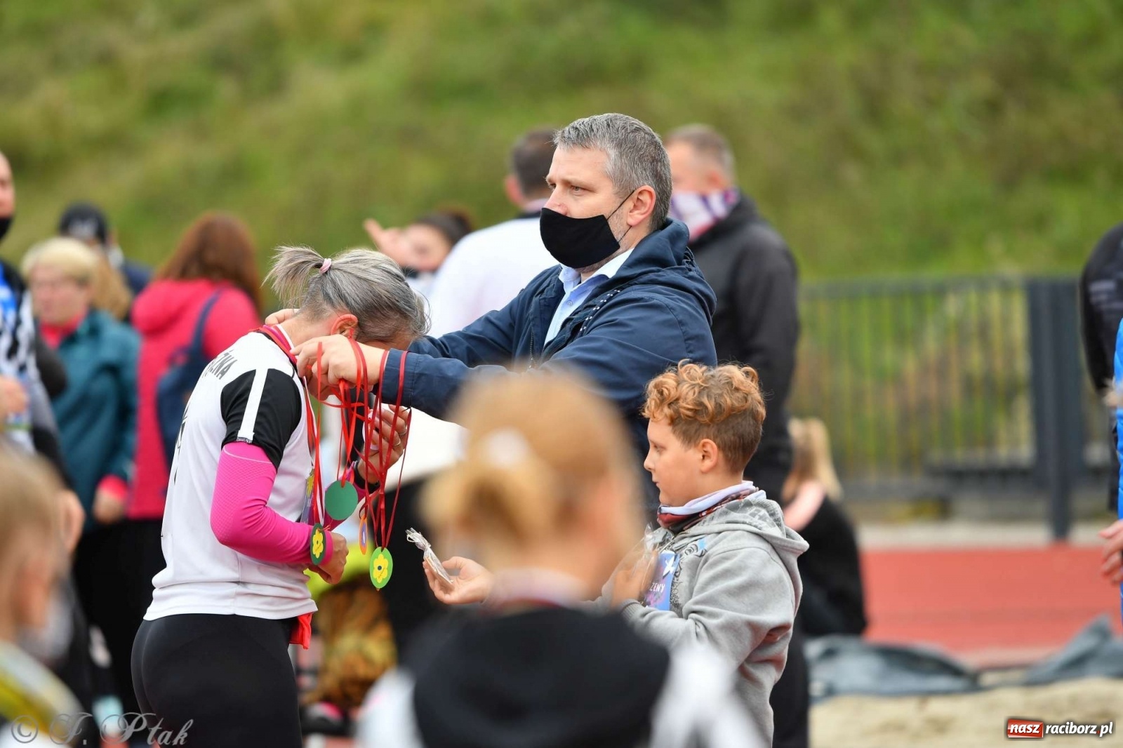 Zdjęcie w galerii na portalu naszraciborz.pl: Jesienny Bieg dla Bożeny [FOTORELACJA] wiadomości z regionu