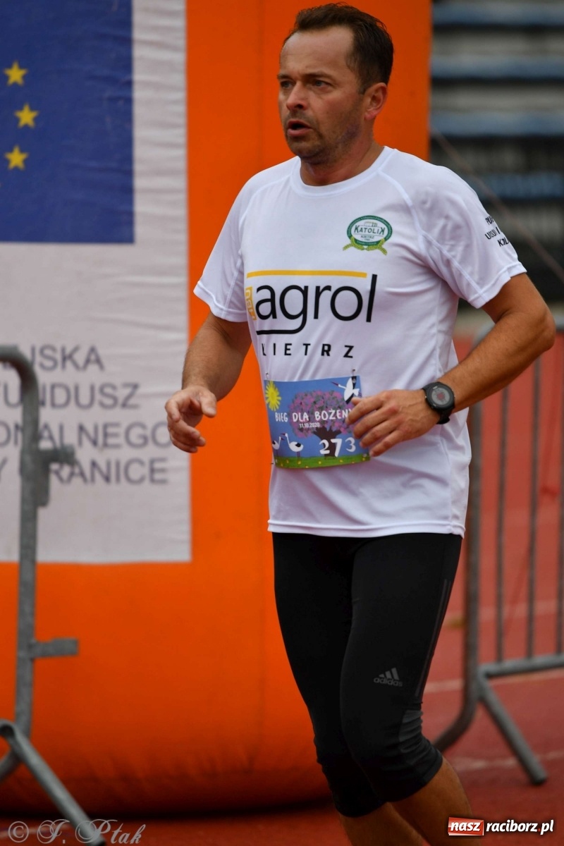 Zdjęcie w galerii na portalu naszraciborz.pl: Jesienny Bieg dla Bożeny [FOTORELACJA] wiadomości z regionu