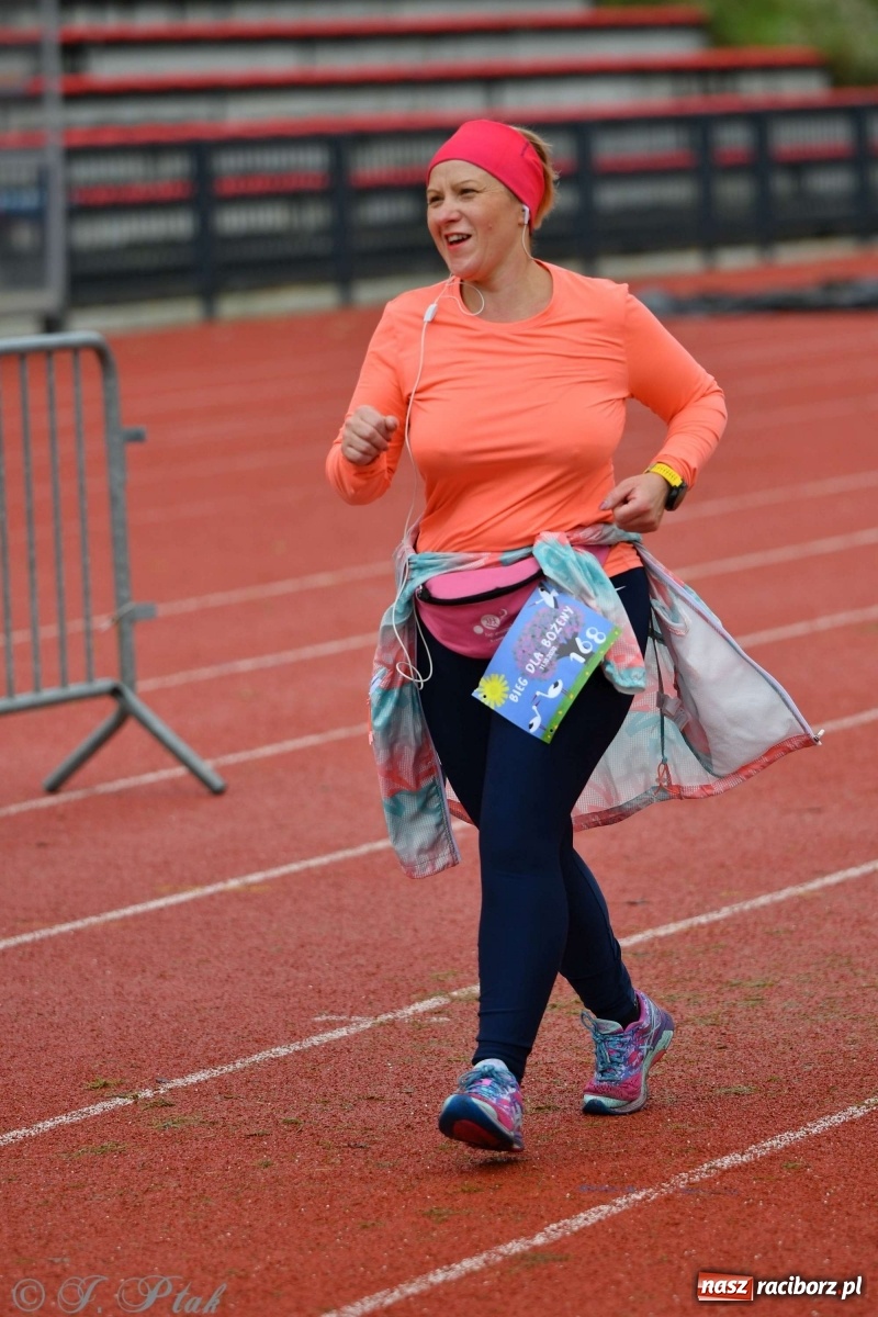 Zdjęcie w galerii na portalu naszraciborz.pl: Jesienny Bieg dla Bożeny [FOTORELACJA] wiadomości z regionu