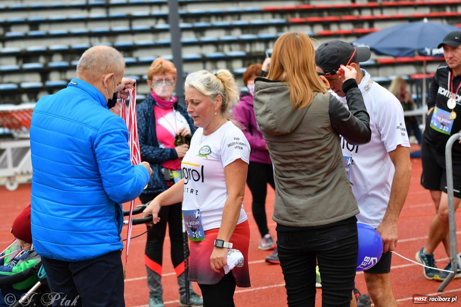 Zdjęcie w galerii na portalu naszraciborz.pl: Jesienny Bieg dla Bożeny [FOTORELACJA] wiadomości z regionu