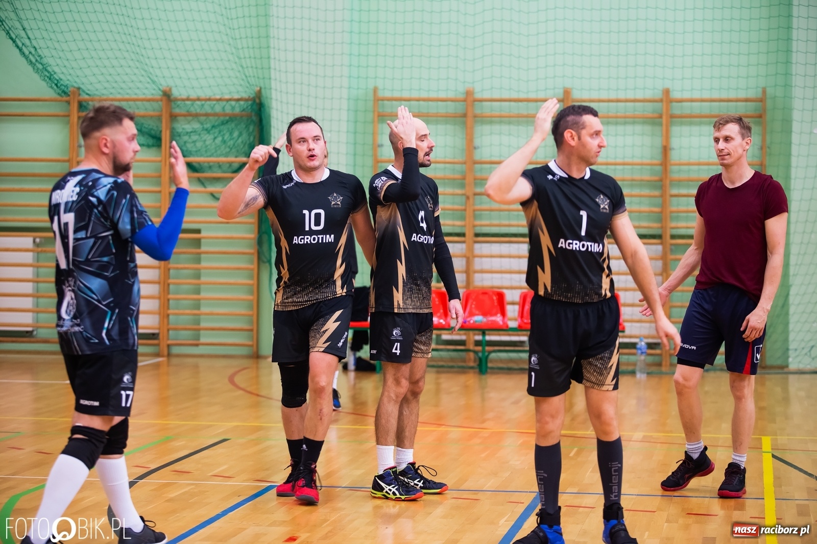 Zdjęcie w galerii na portalu naszraciborz.pl: RLPS. Niedzielne zwycięstwa faworytów [FOTO] wiadomości z regionu