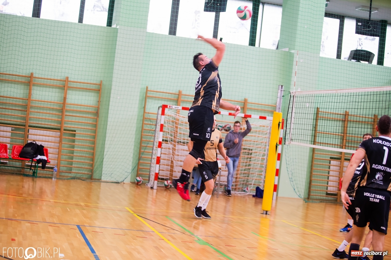 Zdjęcie w galerii na portalu naszraciborz.pl: RLPS. Niedzielne zwycięstwa faworytów [FOTO] wiadomości z regionu