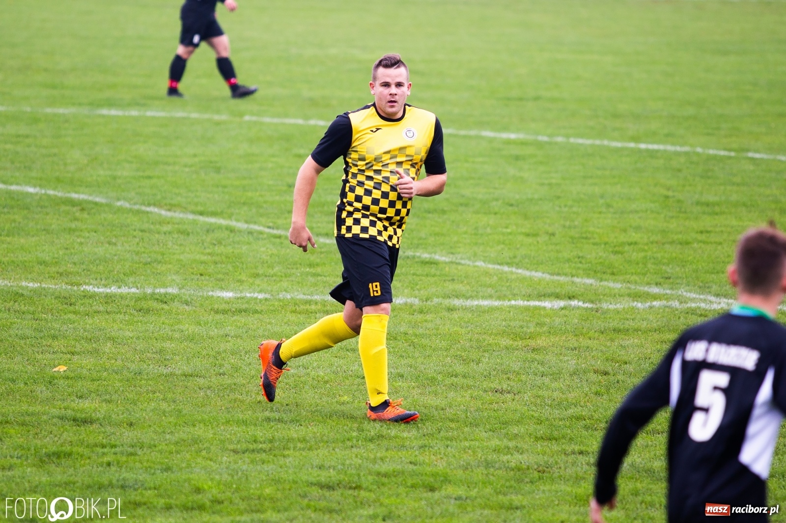 Zdjęcie w galerii na portalu naszraciborz.pl: C klasa. Rezerwy Brzezia uległy liderowi [FOTO] wiadomości z regionu