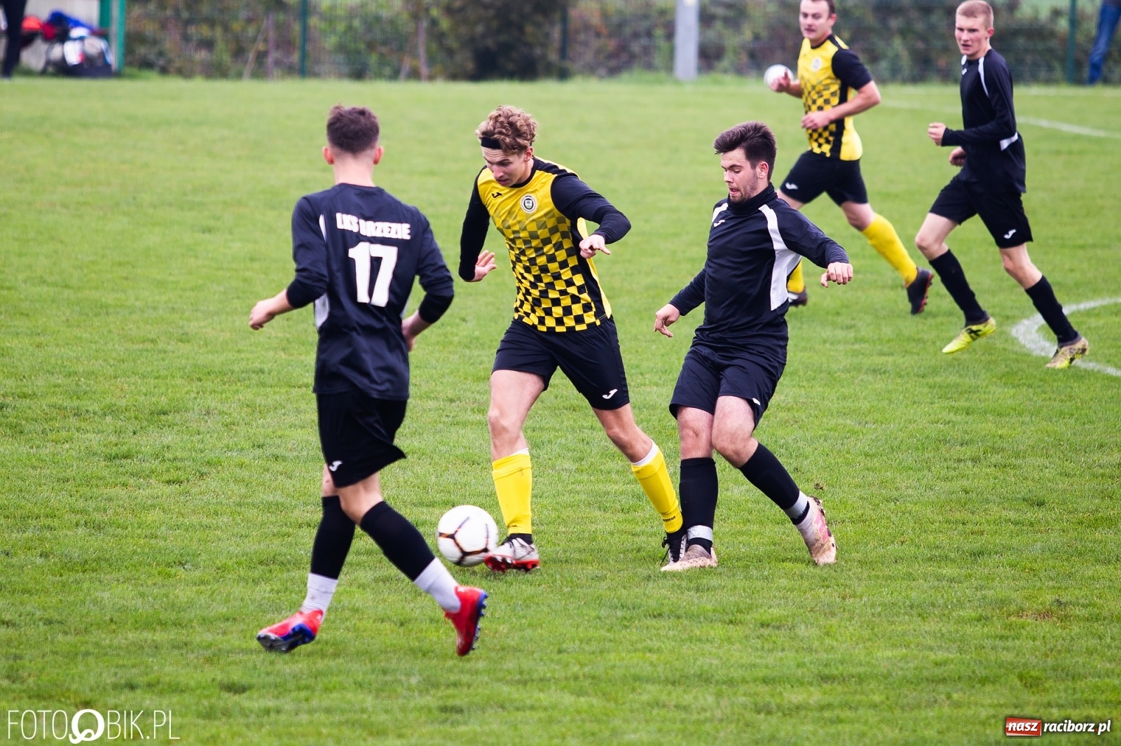 Zdjęcie w galerii na portalu naszraciborz.pl: C klasa. Rezerwy Brzezia uległy liderowi [FOTO] wiadomości z regionu