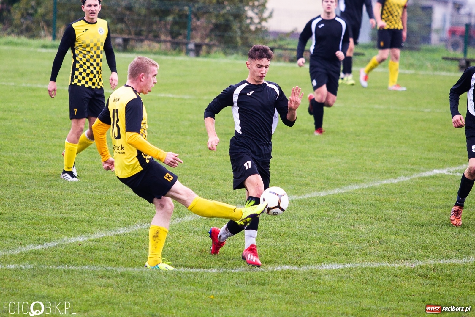 Zdjęcie w galerii na portalu naszraciborz.pl: C klasa. Rezerwy Brzezia uległy liderowi [FOTO] wiadomości z regionu
