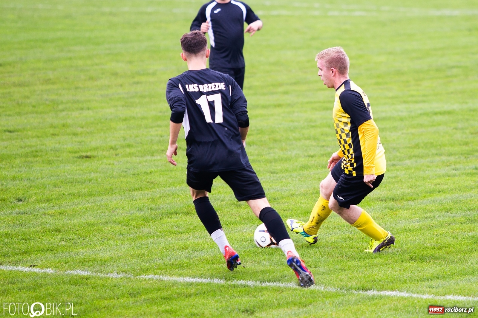 Zdjęcie w galerii na portalu naszraciborz.pl: C klasa. Rezerwy Brzezia uległy liderowi [FOTO] wiadomości z regionu