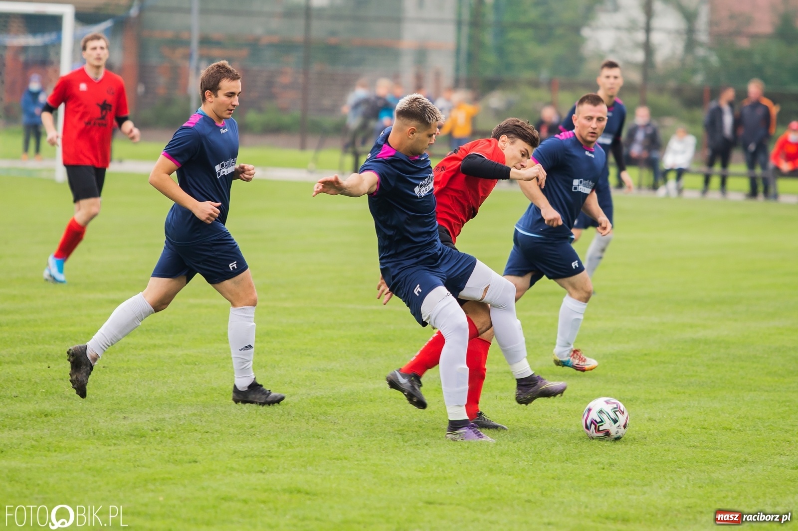 Zdjęcie w galerii na portalu naszraciborz.pl: Klasa okręgowa. Lider bez punktów w derbach gminy [FOTO] wiadomości z regionu