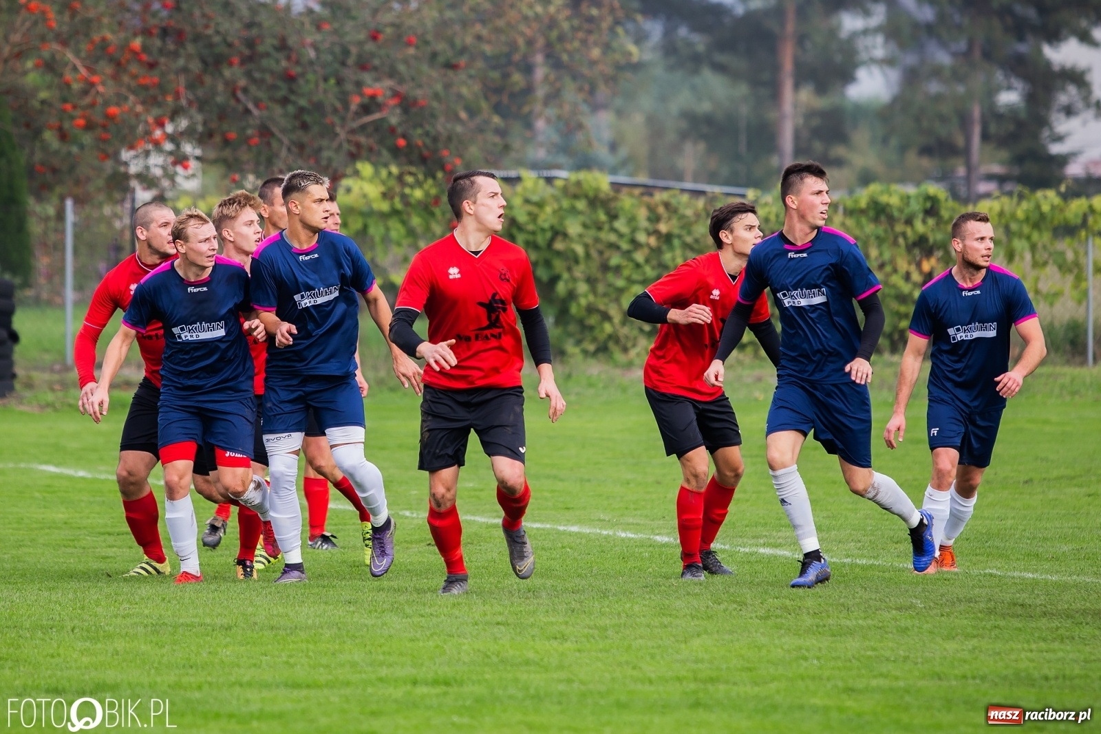 Zdjęcie w galerii na portalu naszraciborz.pl: Klasa okręgowa. Lider bez punktów w derbach gminy [FOTO] wiadomości z regionu