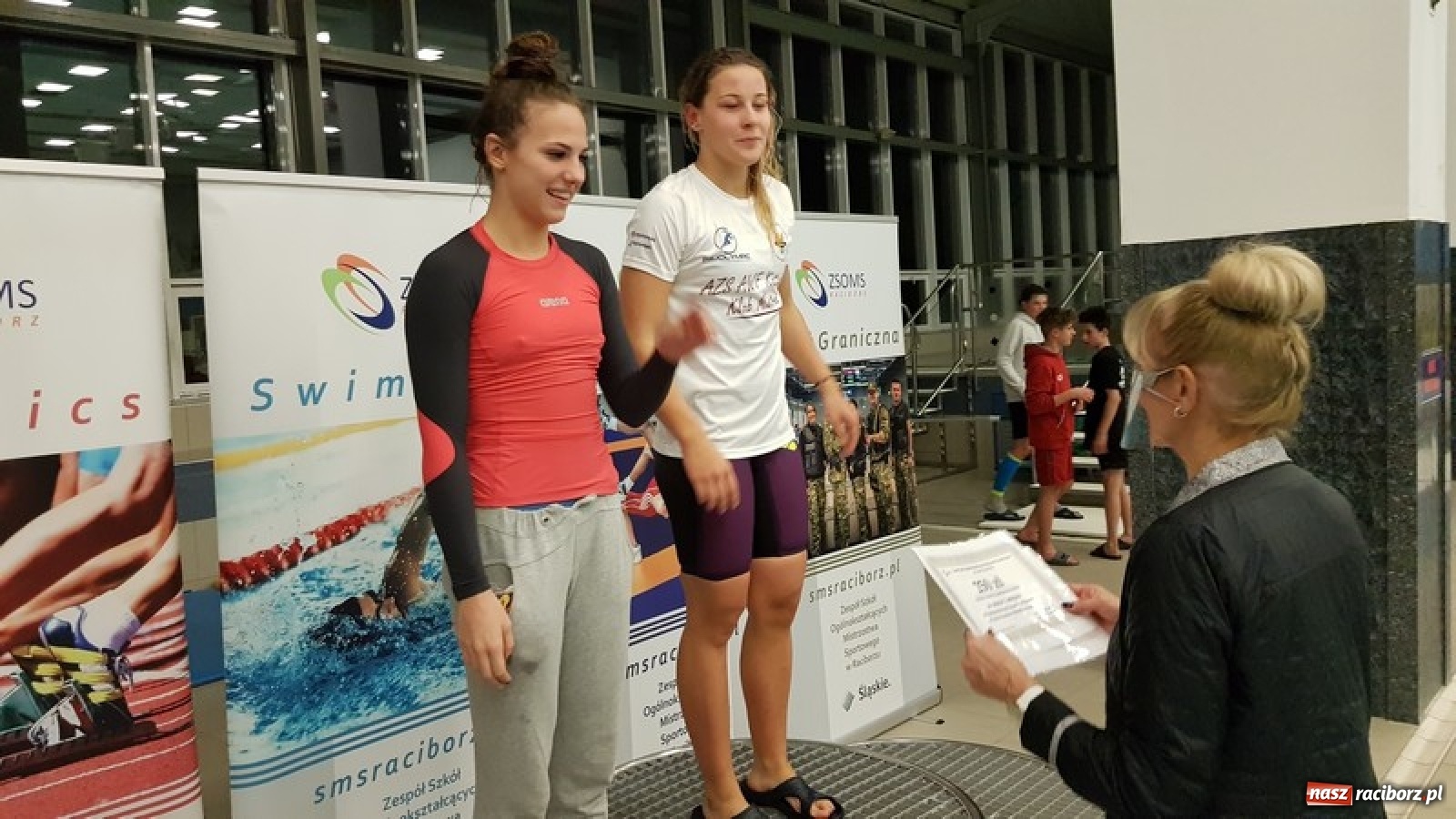 Zdjęcie w galerii na portalu naszraciborz.pl: Pływacy rywalizowali o puchar dyrektora ZSOMS wiadomości z regionu