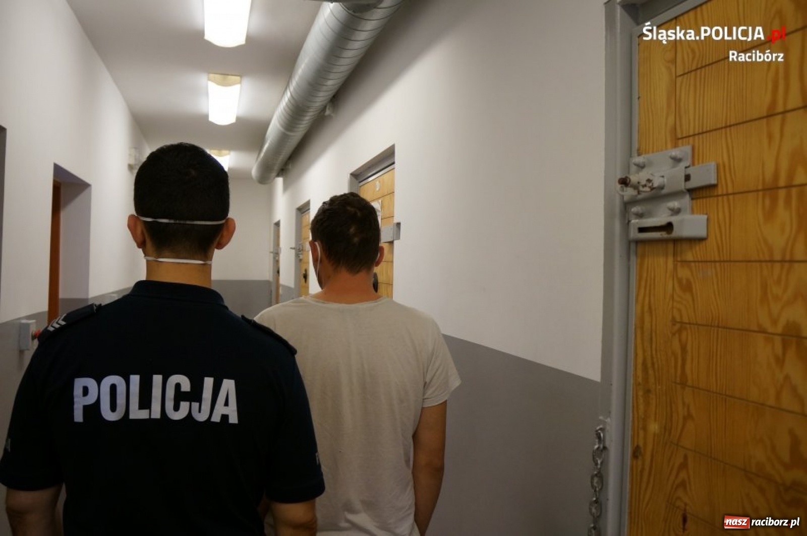 Zdjęcie w galerii na portalu naszraciborz.pl: Chałupki. Kradzież pieniędzy w punkcie odbioru paczek  wiadomości z regionu