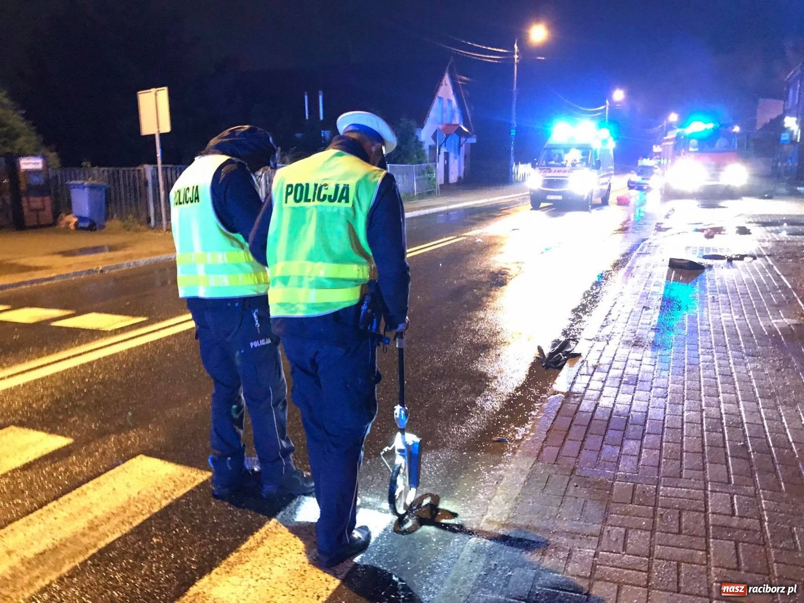 Zdjęcie w galerii na portalu naszraciborz.pl: Ranna w wypadku 17-latka czekała pół godziny na karetkę z... Rybnika wiadomości z regionu