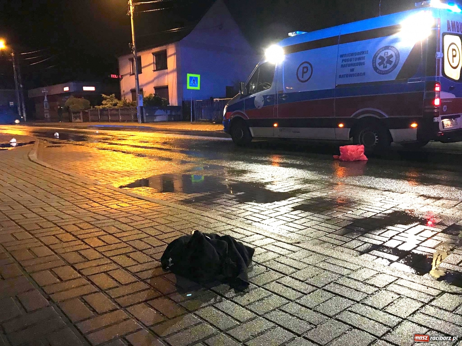 Zdjęcie w galerii na portalu naszraciborz.pl: Ranna w wypadku 17-latka czekała pół godziny na karetkę z... Rybnika wiadomości z regionu