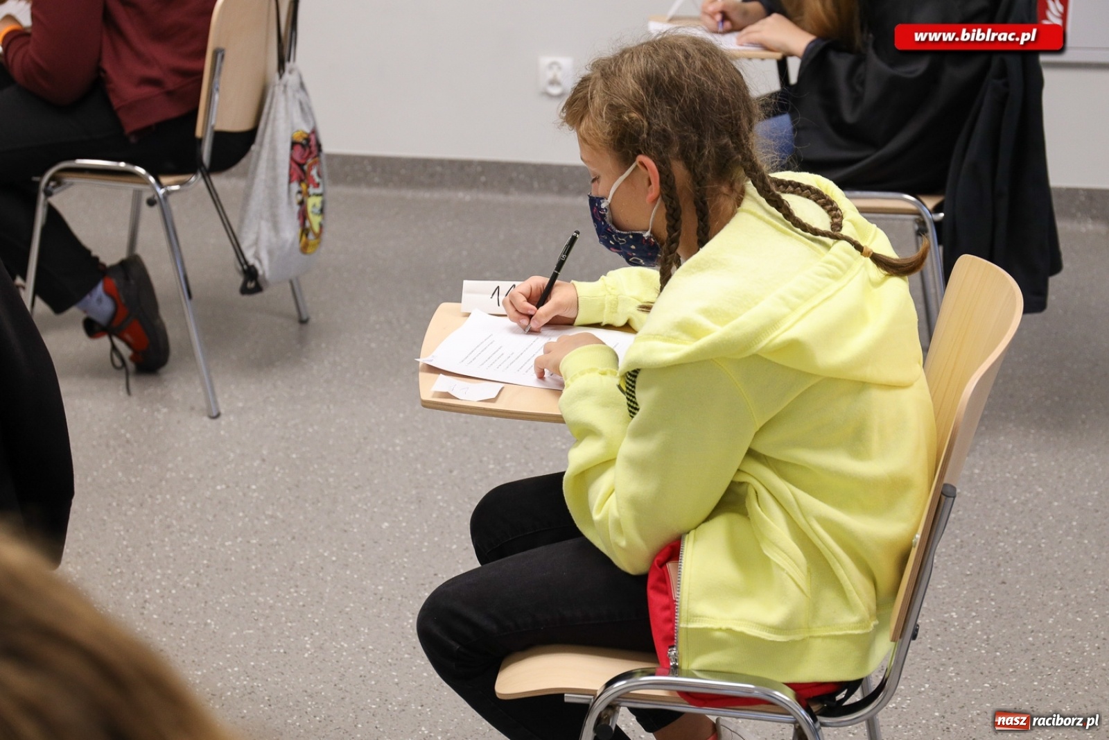 Zdjęcie w galerii na portalu naszraciborz.pl: Potteromaniacy sprawdzili swą wiedzę w raciborskiej bibliotece [FOTO] wiadomości z regionu
