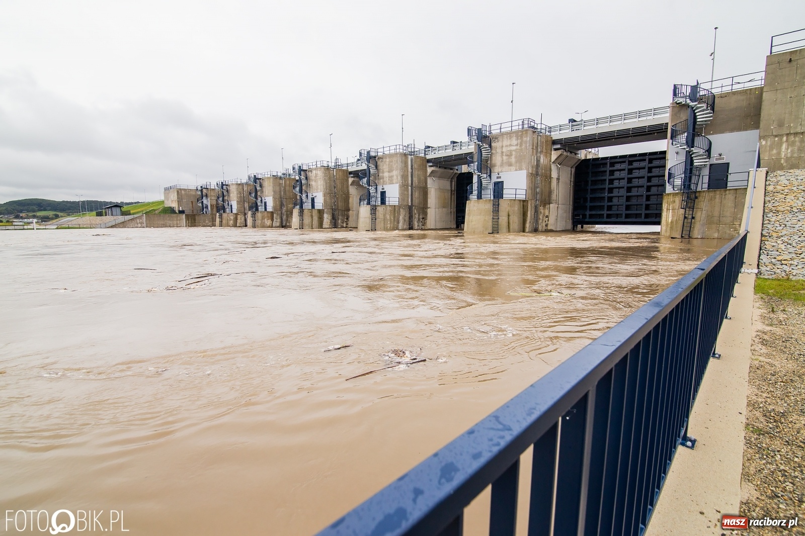 Zdjęcie w galerii na portalu naszraciborz.pl: Podjęto decyzję o natychmiastowym uruchomieniu zbiornika Racibórz wiadomości z regionu