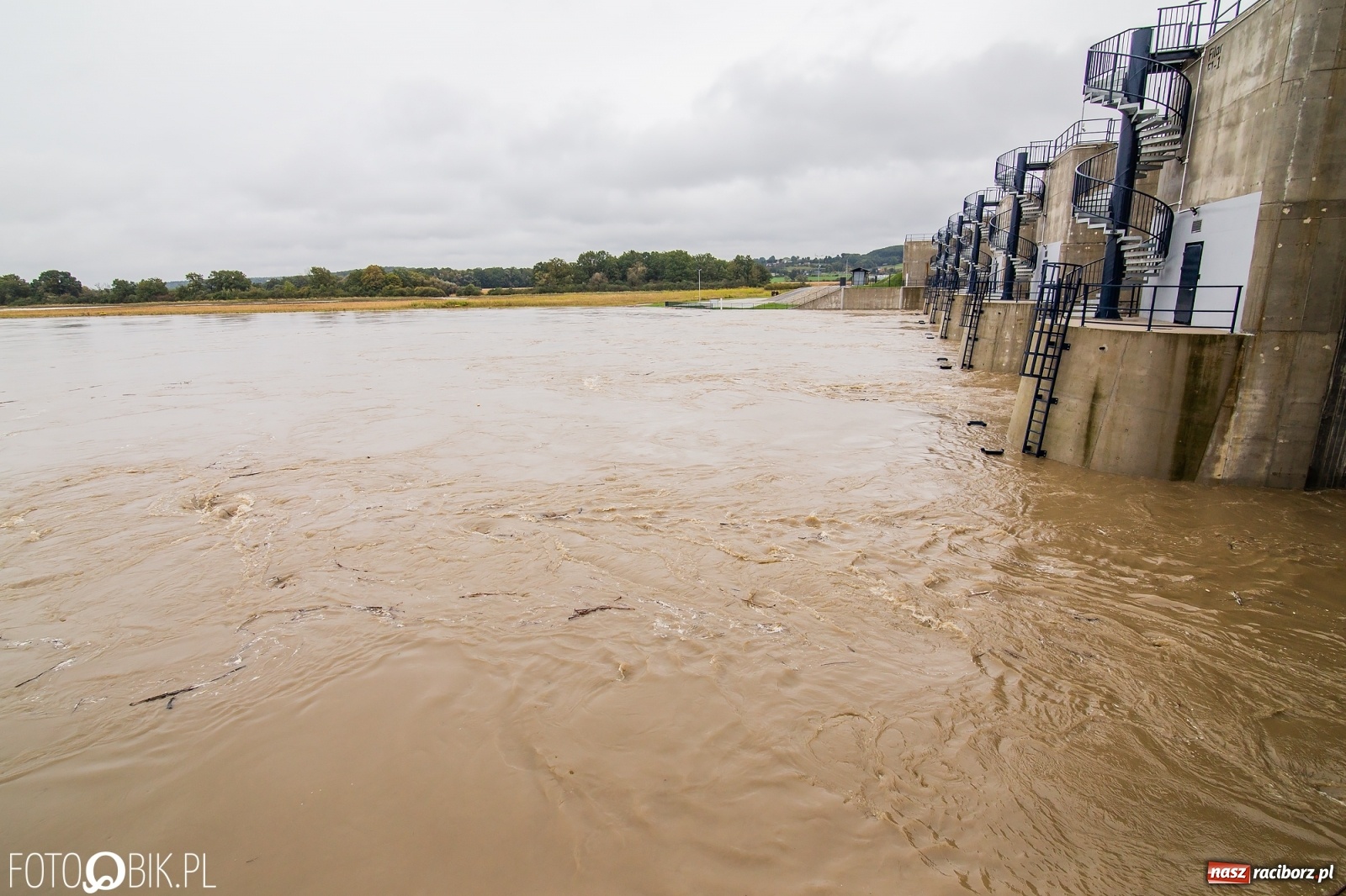 Zdjęcie w galerii na portalu naszraciborz.pl: Podjęto decyzję o natychmiastowym uruchomieniu zbiornika Racibórz wiadomości z regionu