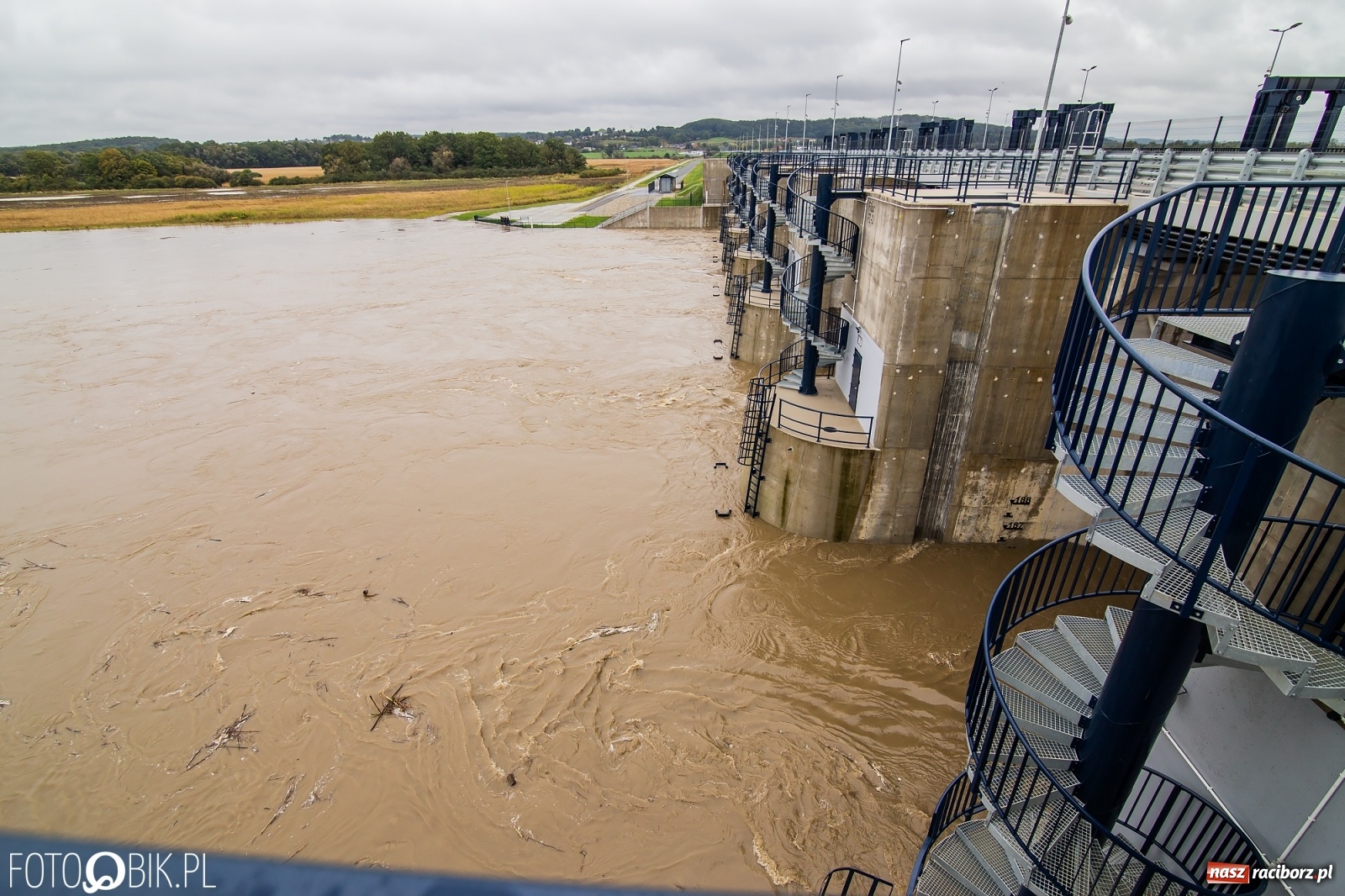Zdjęcie w galerii na portalu naszraciborz.pl: Podjęto decyzję o natychmiastowym uruchomieniu zbiornika Racibórz wiadomości z regionu