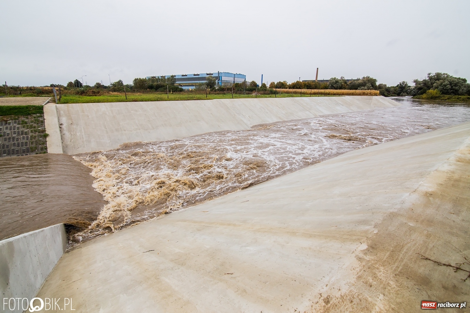 Zdjęcie w galerii na portalu naszraciborz.pl: Podjęto decyzję o natychmiastowym uruchomieniu zbiornika Racibórz wiadomości z regionu
