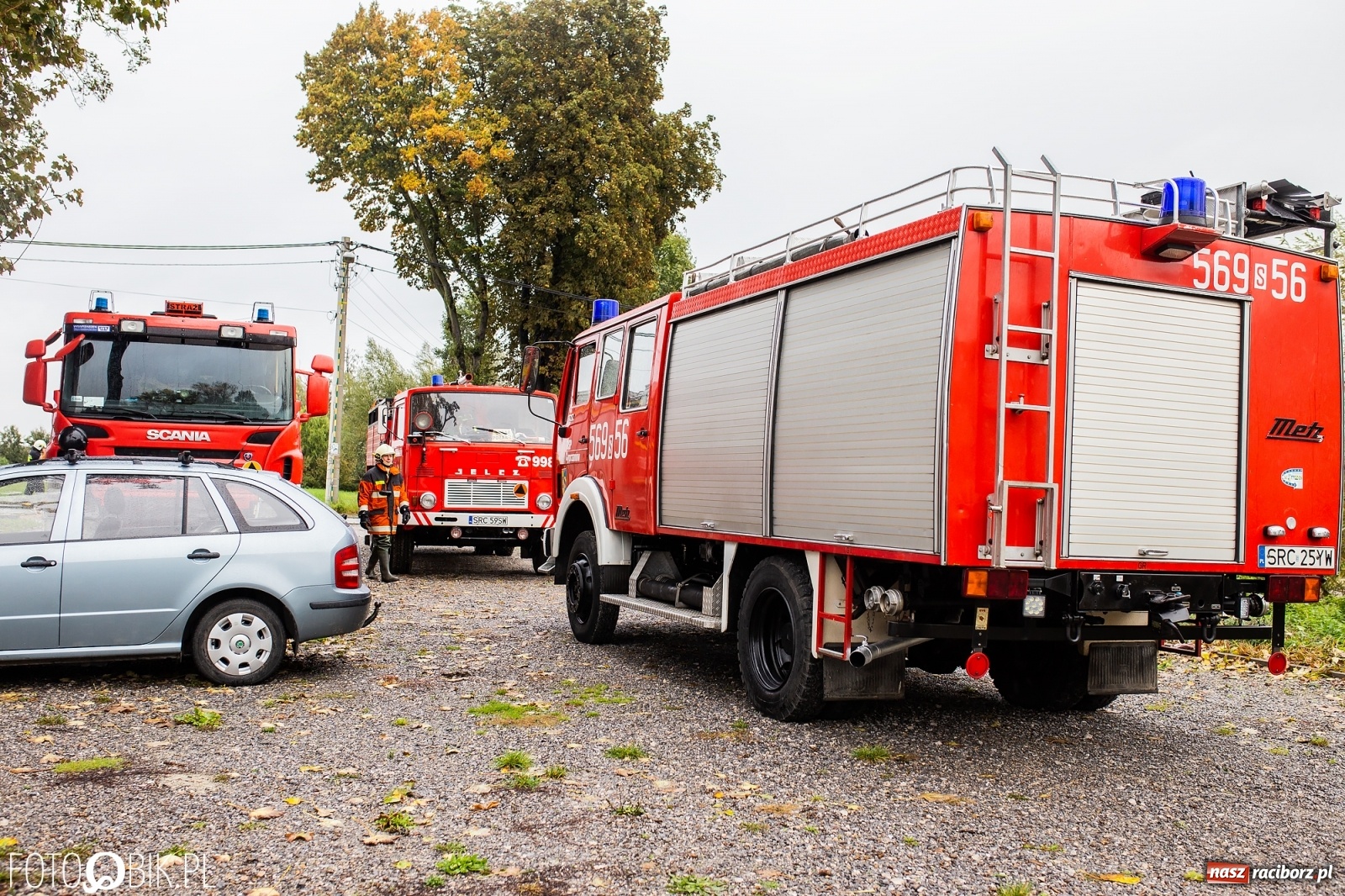 Zdjęcie w galerii na portalu naszraciborz.pl: Biała Woda rozlała się na centrum Krzanowic  wiadomości z regionu