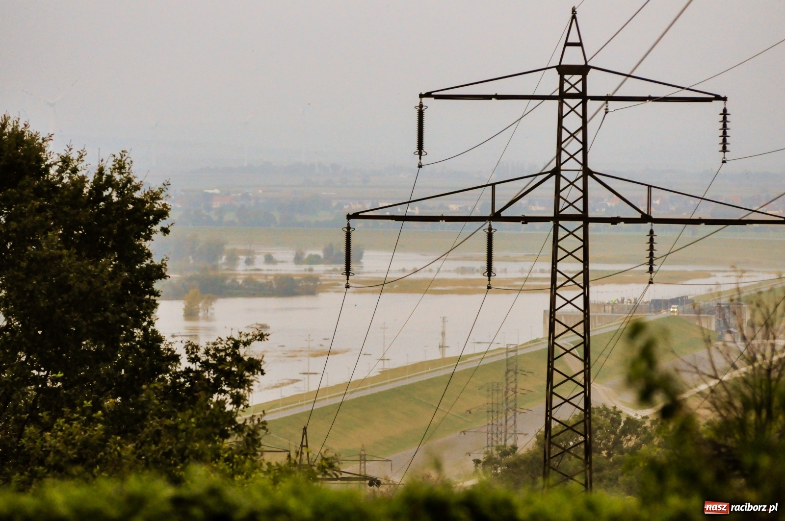 Zdjęcie w galerii na portalu naszraciborz.pl: Zbiornik Racibórz - zdjęcia i film z poranka 15.10.2020  wiadomości z regionu