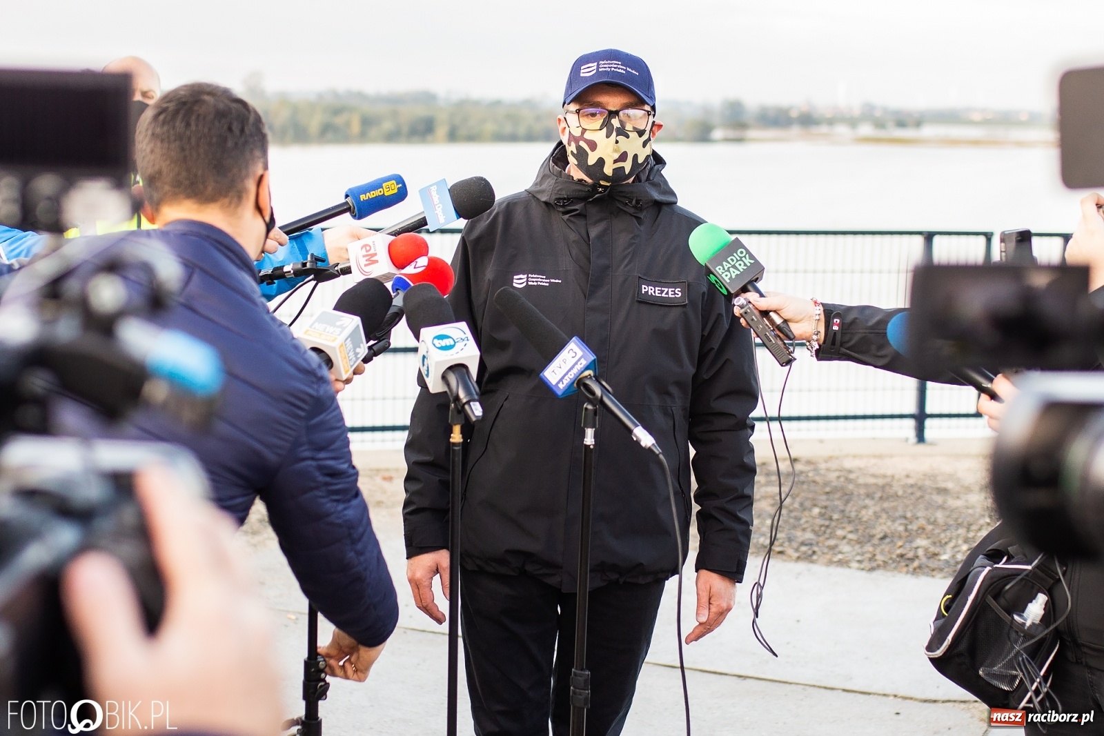 Zdjęcie w galerii na portalu naszraciborz.pl: Zbiornik Racibórz zadziałał. Fala efektywnie spłaszczona [FOTO i WIDEO] wiadomości z regionu