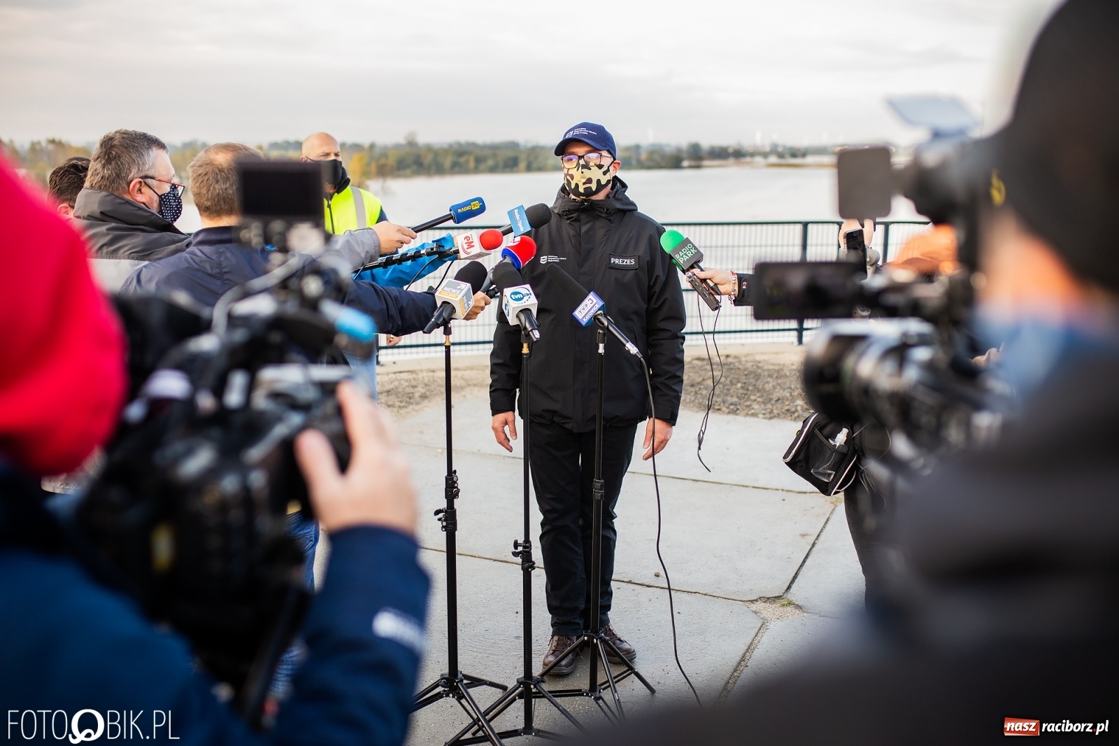 Zdjęcie w galerii na portalu naszraciborz.pl: Zbiornik Racibórz zadziałał. Fala efektywnie spłaszczona [FOTO i WIDEO] wiadomości z regionu