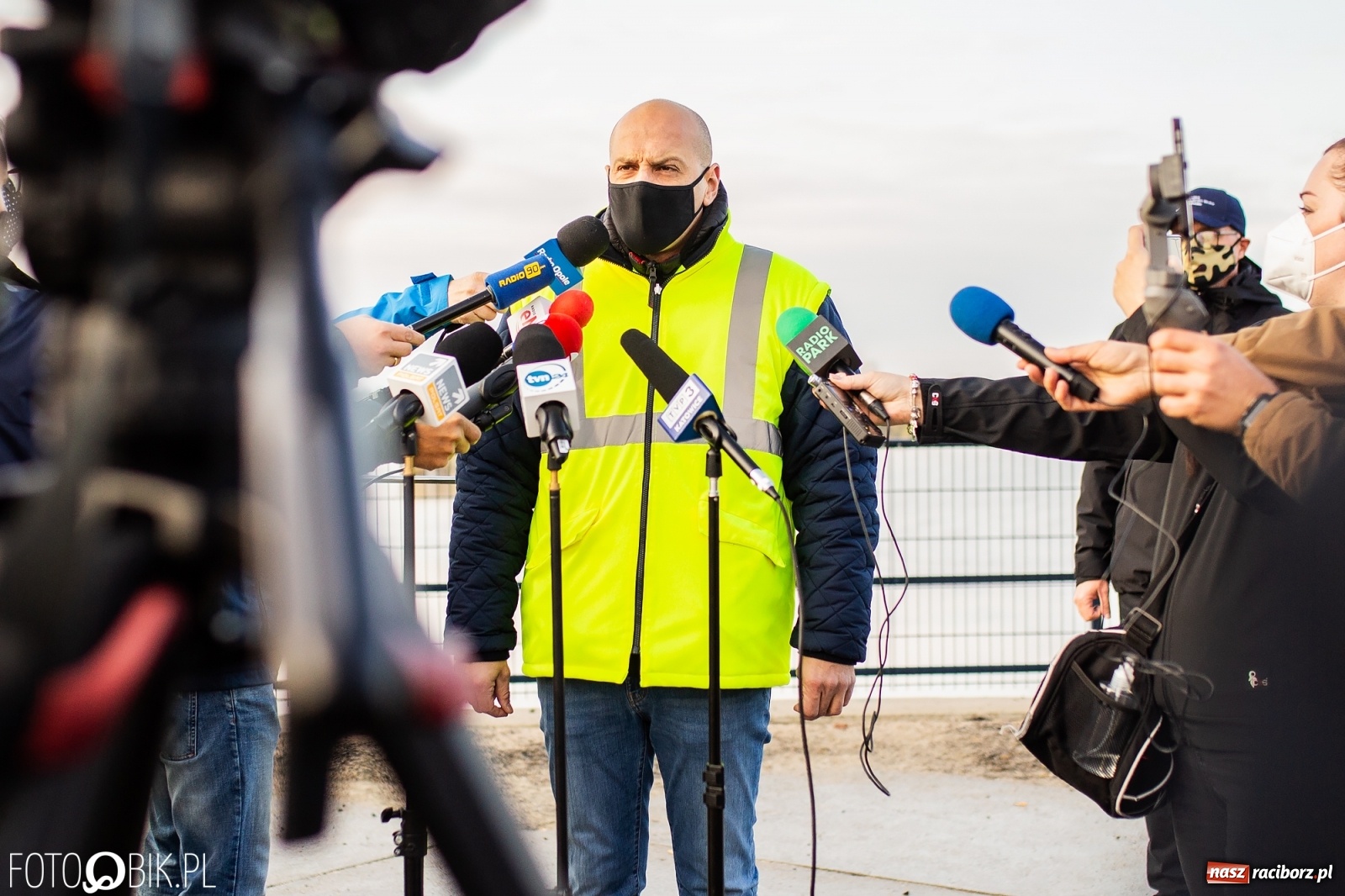 Zdjęcie w galerii na portalu naszraciborz.pl: Zbiornik Racibórz zadziałał. Fala efektywnie spłaszczona [FOTO i WIDEO] wiadomości z regionu